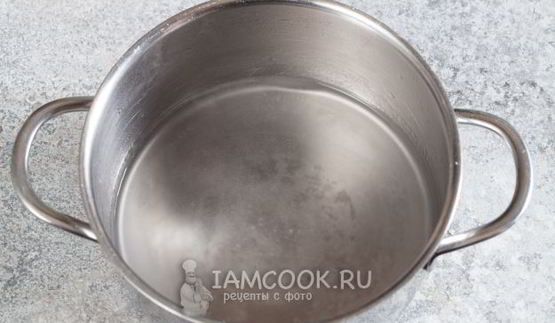 большие эклеры с фруктами