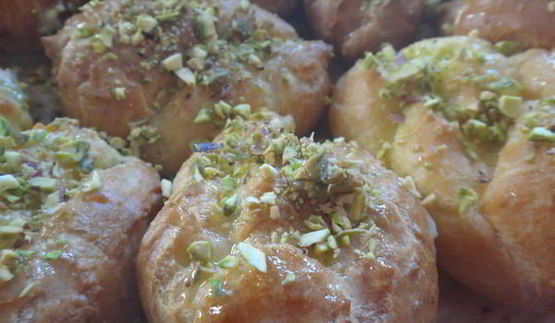 фисташковые эклеры