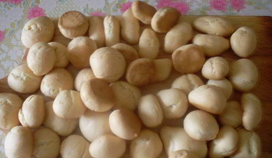 консоме с профитролями