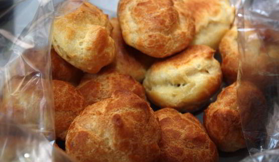 круглые эклеры с заварным кремом