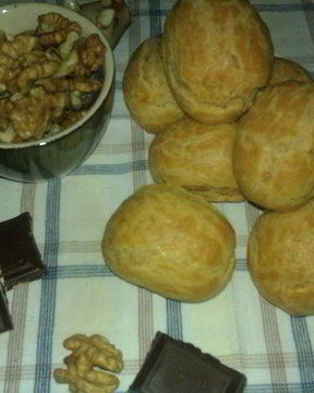 Необыкновенные эклеры с орехово-бейлисовым кремом