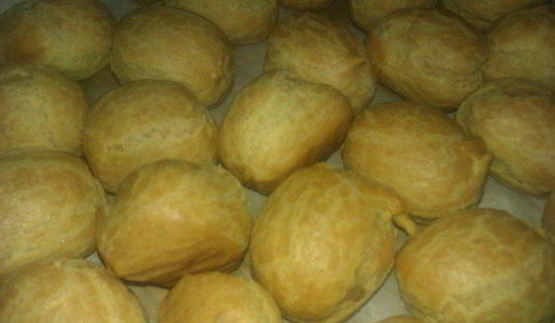 необыкновенные эклеры с орехово-бейлисовым кремом