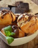 Профитроли с грушевым кремом