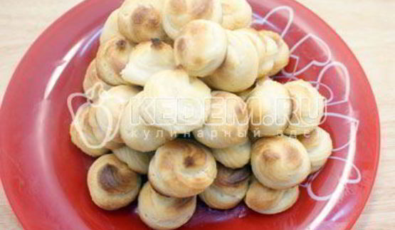 профитроли с кремом поцелуй