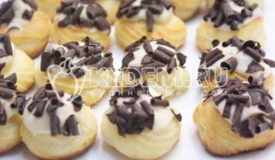 профитроли с кремом поцелуй