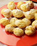 Профитроли с творожным кремом