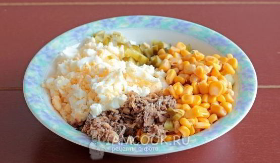 профитроли со шпротами