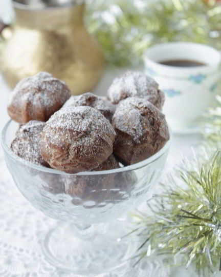 Рецепт шоколадных профитролей с маскарпоне