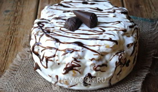 торт из профитролей со сметанным кремом