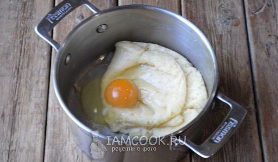 торт из профитролей со сметанным кремом