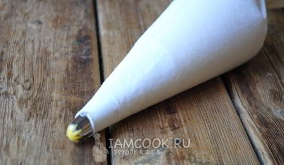 торт из профитролей со сметанным кремом