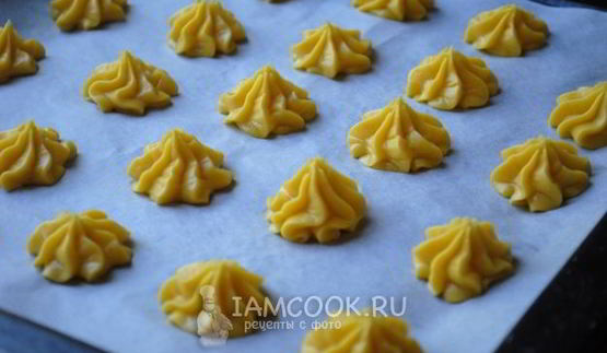 торт из профитролей со сметанным кремом