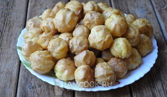 торт из профитролей со сметанным кремом