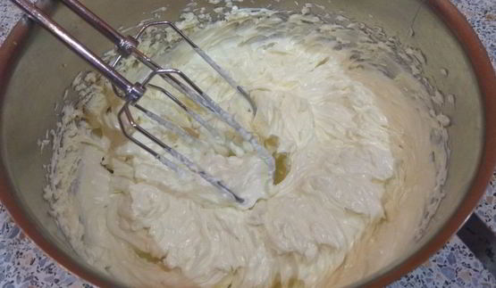 торт с профитролями