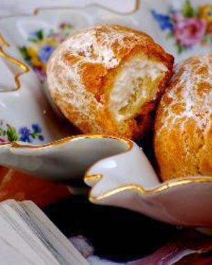 Эклеры с белковым кремом