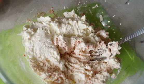 эклеры с крабовой начинкой