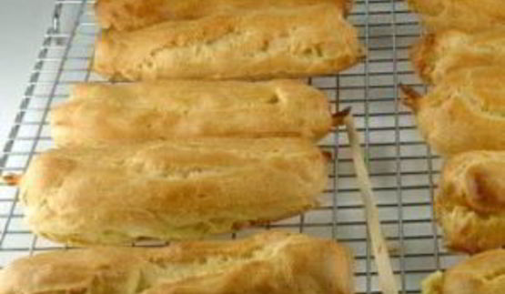 эклеры шоколадные