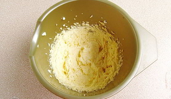 эклеры со сливочно-сметанным кремом