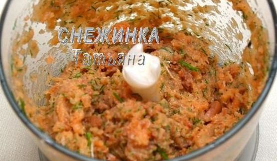 закусочный торт новогодняя елка из профитролей и сливочного крем-мусса с семгой