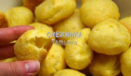 закусочный торт новогодняя елка из профитролей и сливочного крем-мусса с семгой