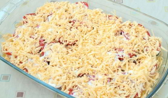 запеканка из баклажанов, помидоров и картофеля