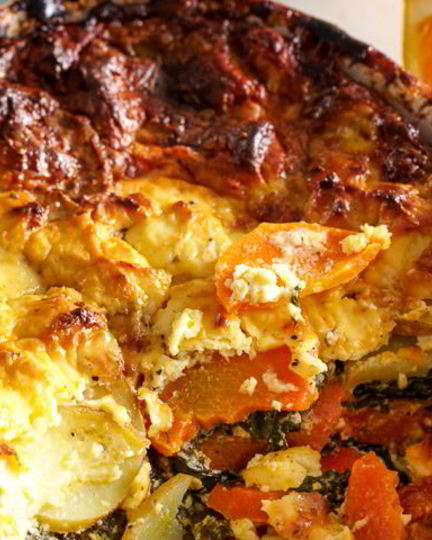 Рецепт запеканки из шпината, картофеля и моркови с апельсиновой цедрой