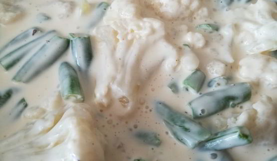 запеканка из цветной капусты и стручковой фасоли