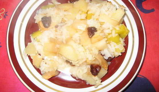 запеканка рисовая с тыквой, яблоками и изюмом