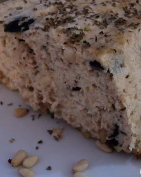 Запеканка с тунцом и кедровыми орехами