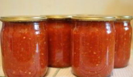аджика из помидоров и чеснока, без перца