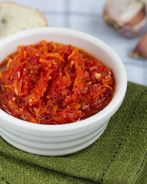 Аджика с яблоками и помидорами