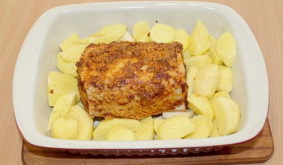 карбонад варено-печеный в аджике