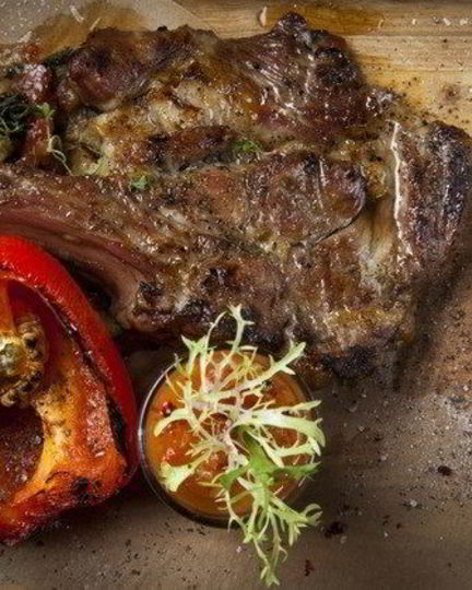 Рецепт седьмого ребра молочного теленка с печеными овощами и домашней аджикой