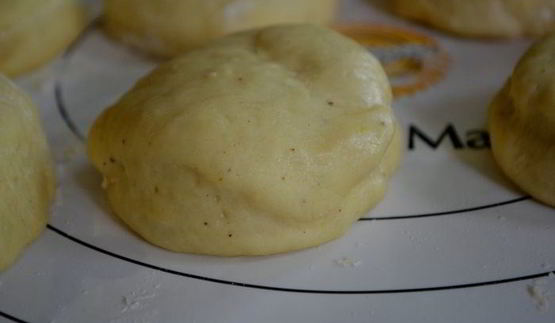 донаты с малиновым джемом