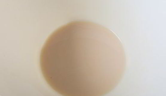 крученая булка с абрикосовым джемом