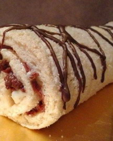 Рецепт очень быстрого рулета с джемом к чаю