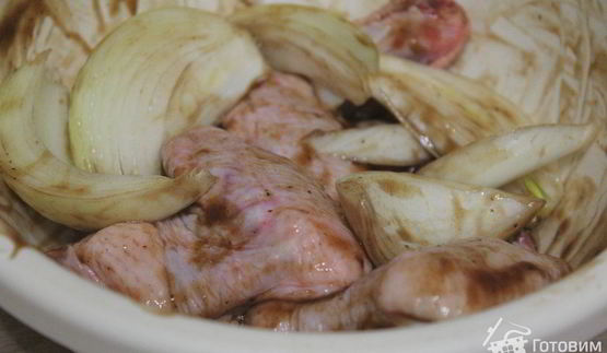 пикантные куриные крылышки в маринаде барбекю с джемом глинтвейн