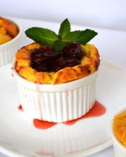 Рецепт сметанного соложеника с клубничным джемом