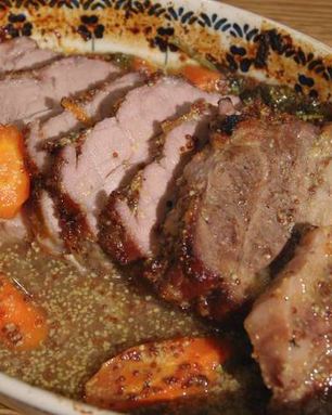 Свинина, запеченная в апельсиновом джеме с горчицей