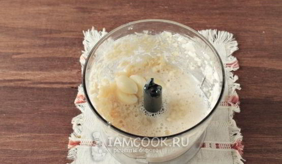 хрен с чесноком на зиму