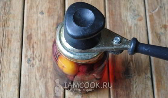 абрикосово-вишневый компот на зиму