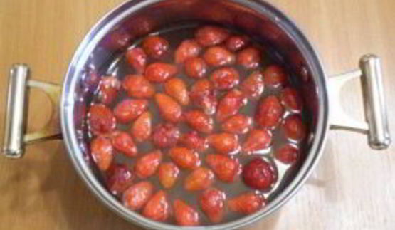 клубничный компот