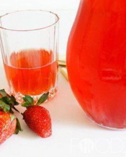 Рецепт компота из клубники