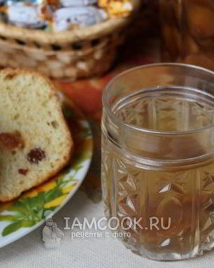 Компот из сушеных яблок с тимьяном