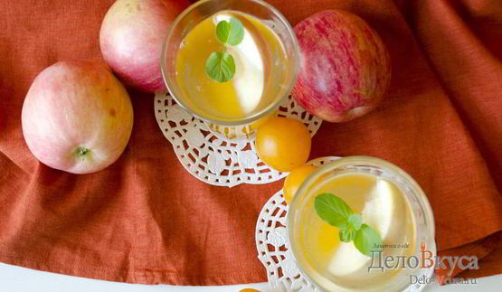 компот из яблок и алычи