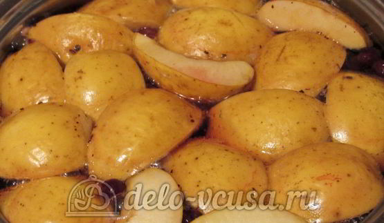 компот из яблок и черной смородины