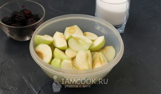 компот из яблок и ежевики на зиму