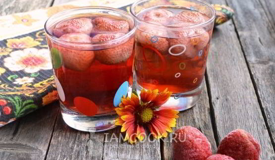 компот из замороженной клубники