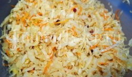 квашеная капуста с клюквой