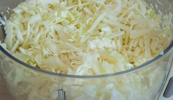 квашеная капуста с луком на зиму